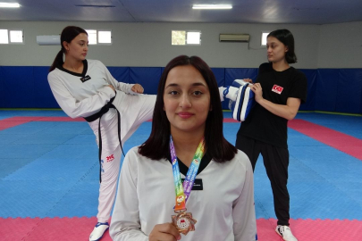 Yanlış tedavi kariyerini bitiriyordu! Milli sporcu Özge Özbey Türkiye şampiyonu oldu
