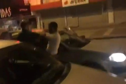Ankara'da iki sürücü trafikte yumruklu kavga etti
