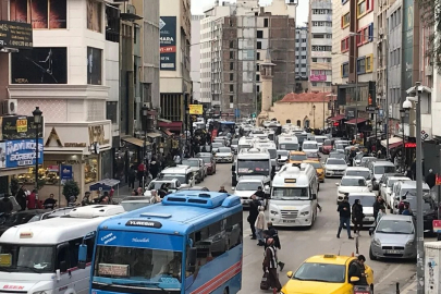 TÜİK Açıkladı: Adana’da trafiğe kayıtlı araç sayısı 1 milyon sınırına dayandı