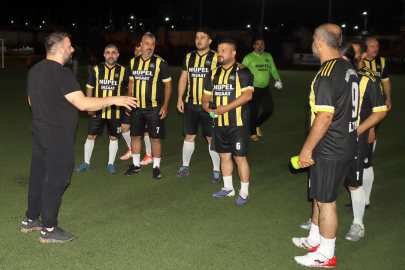 Depremde bacağını kaybetti, hayata ve futbola yeniden tutundu