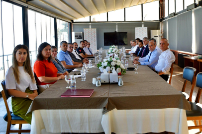 Adana’daki zirvede dikkat çeken sözler: Yatırımlar kararlılıkla sürecek