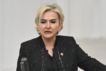 CHP'de sürpriz ayrılık: Nimet Özdemir partisinden istifa etti
