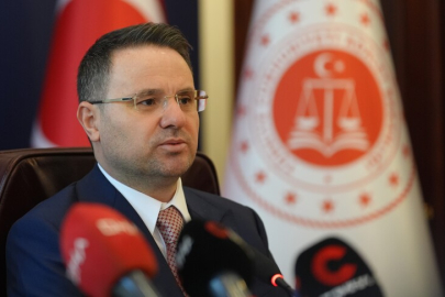 Bakan Gürlek: Sokak çetelerine yönelik 5 ildeki operasyonlarda 32 kişi hakkında adli işlem başlatıldı