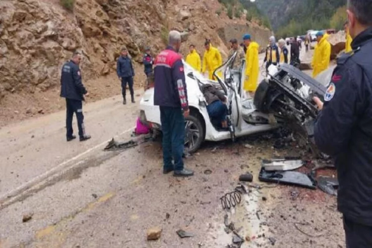Saimbeyli'de 4 öğretmenin hayatını kaybettiği kazada bilirkişi raporu hazırlandı