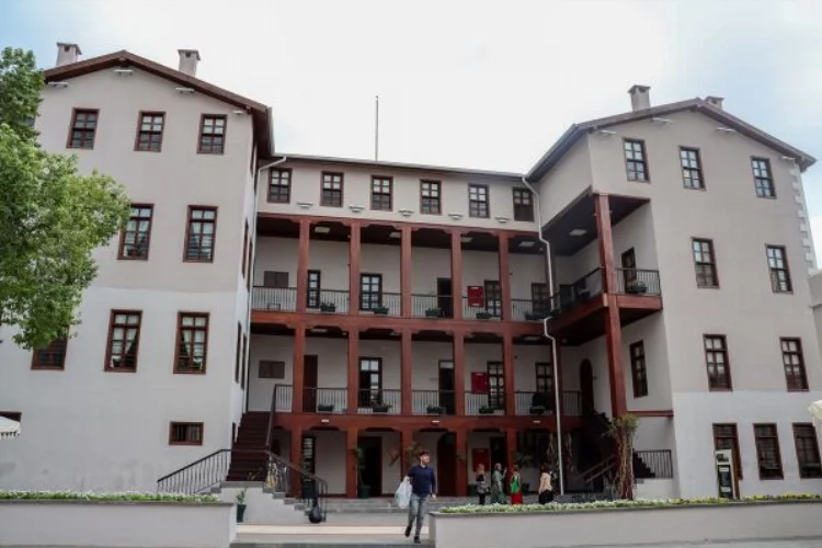 143 yıllık okul restorasyonla  kültür sanat merkezine dönüştü