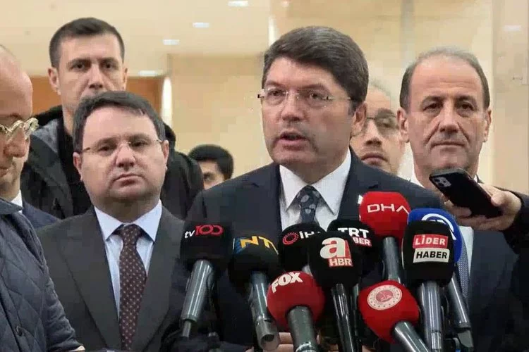 Adalet Bakanı Tunç: Mülakatlarda İslam Peygamberi ile ilgili soru iddiaları gerçek dışı