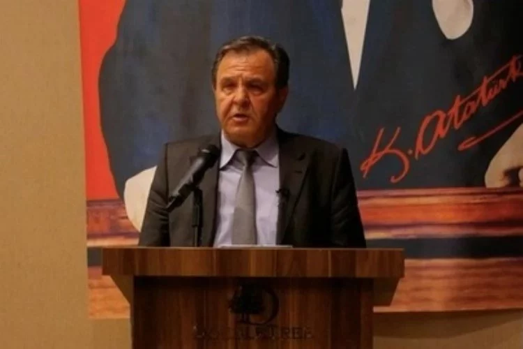 Adalet Partisi Adayı Osman Koç, Antalya'da Başkan Böcek'i destekleyeceğini açıkladı