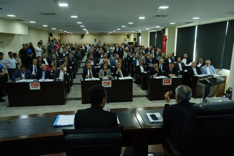 Adana Büyükşehir Belediyesi yeni dönemin ilk meclis toplantısını gerçekleştirdi