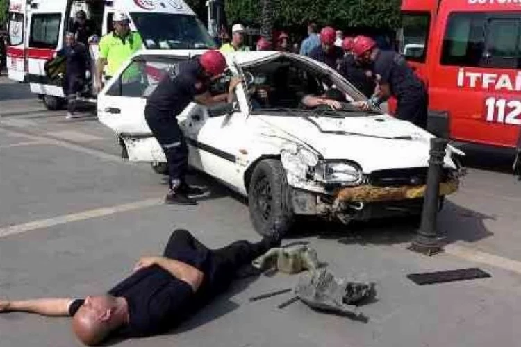 Adana'da trafik kazası tatbikatı yapıldı
