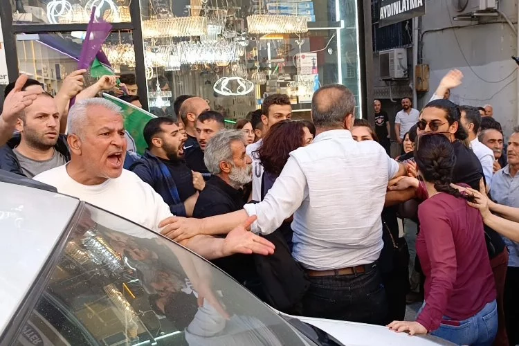 Adana’da Van protestolarında olaylar çıktı