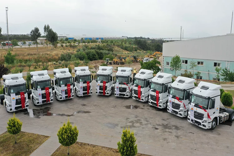 Adana Büyükşehir Belediyesi iş makinesi filosunu güçlendirmeye devam ediyor