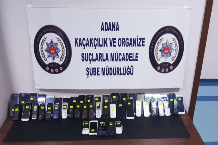 Adana'da 102 kaçak cep telefonu ele geçirildi