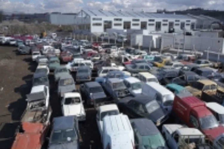 Adana’da 10 bin 954  araç hurdaya ayrıldı