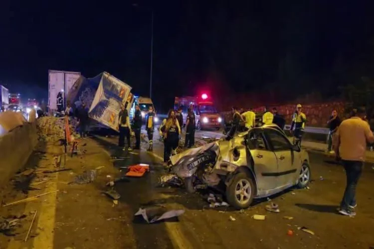 Adana’da 13 araç birbirine girdi: Ölü ve yaralılar var