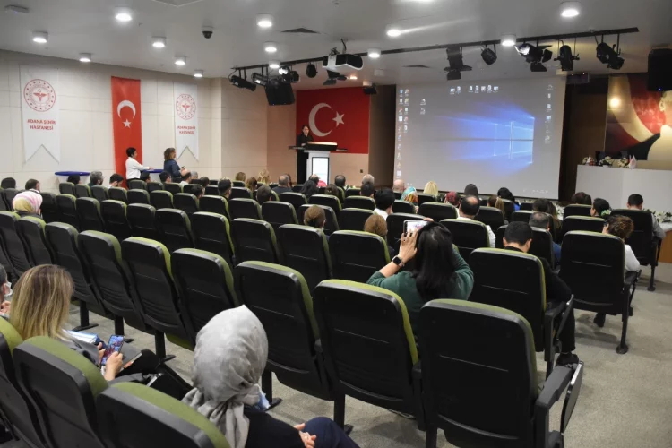 Adana'da 14 Mart Tıp Bayramı buruk geçti