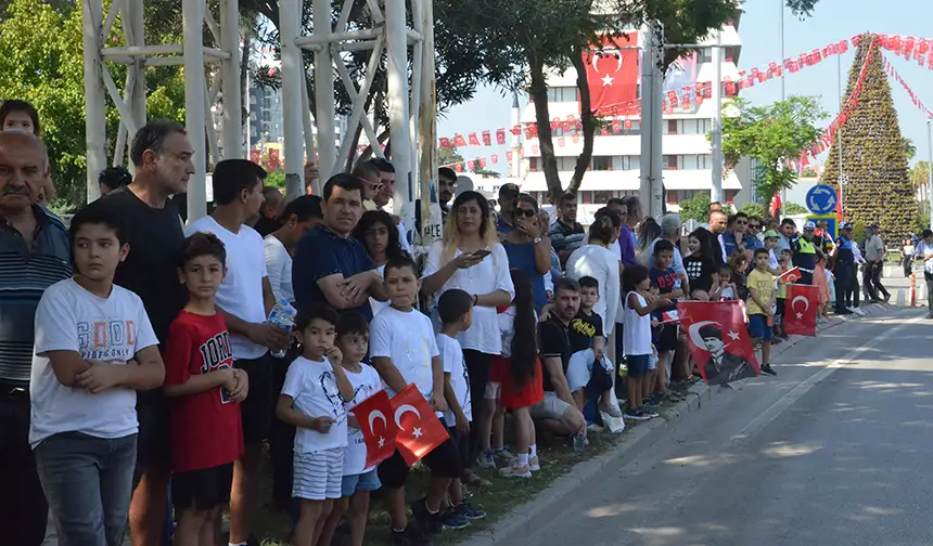 Adana’da 30 Ağustos Zafer Bayramı 6