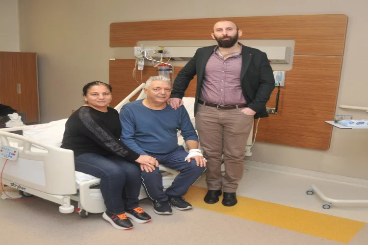 Adana'da aortu yırtılan hasta yapay damarla sağlığına kavuştu