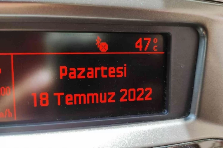 Adana’da araç termometreleri 47 dereceyi gösterdi