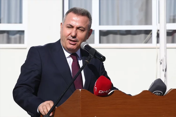 Adana'da hayırsever iş insanının tadilatını yaptırdığı okul açıldı
