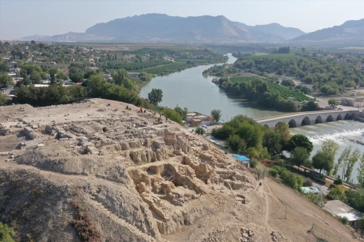 Adana'da kazı çalışmaları süren Misis Antik Kenti için protokol imzalandı