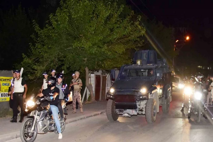 Adana’da narkotik polisi, uyuşturucu tacirlere göz açtırmıyor
