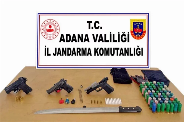 Adana'da ruhsatsız 7 silah ele geçirildi, 10 zanlı gözaltına alındı