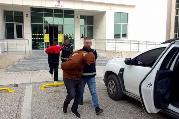 Adana'da yasa dışı silah imal eden 2 şüpheli tutuklandı