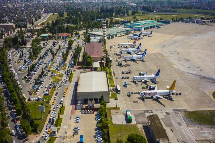 Adana Havalimanı Temmuz ayında 469.611 yolcuya hizmet verdi