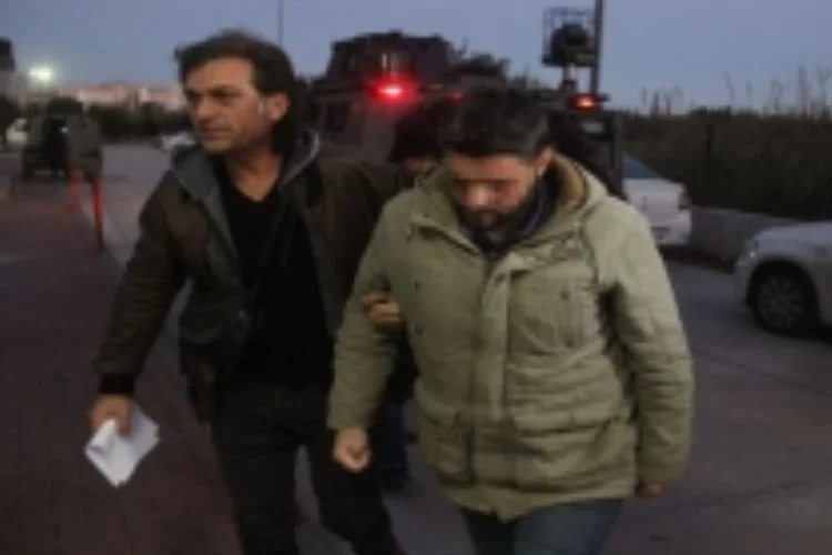 Adana merkezli PKK operasyonu: 7 gözaltı