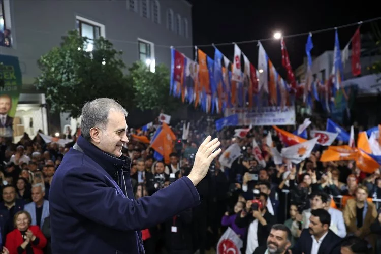 AK Parti Sözcüsü Ömer Çelik, Adana'da konuştu:  'Yüreğir'e Halil başkan yakışır. Büyükşehir Belediyesine Fatih başkan yakışır'