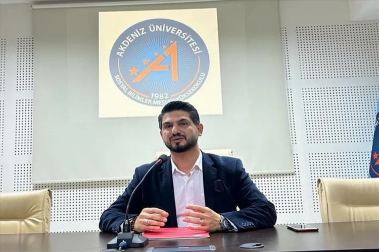 Akdeniz Üniversitesinde "İnternet Çağında Haberci Olmak" söyleşisi düzenlendi
