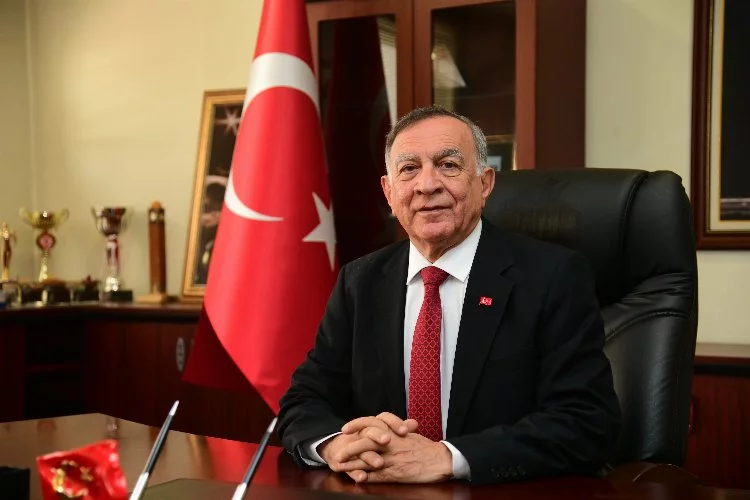 Seyhan Belediye Başkanı Akif Kemal Akay, CHP'den istifa etti