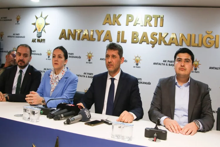 AK Parti Antalya İl Başkanlığına atanan Ali Çetin görevine başladı: