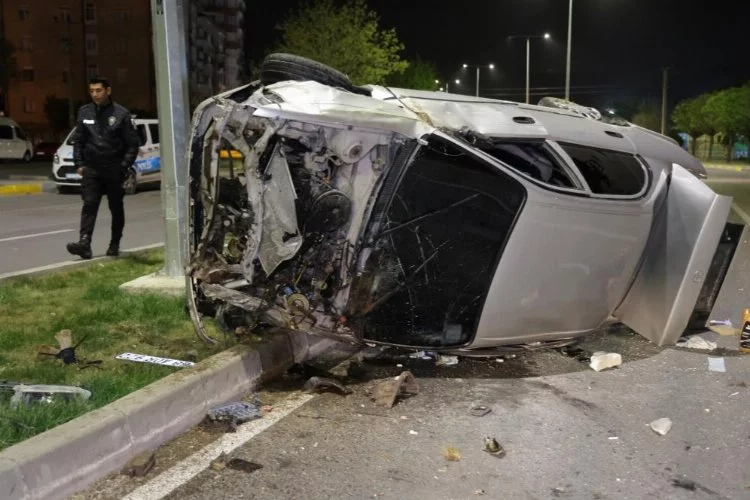 Aksaray'da otomobil takla attı: Sürücü ağır yaralandı