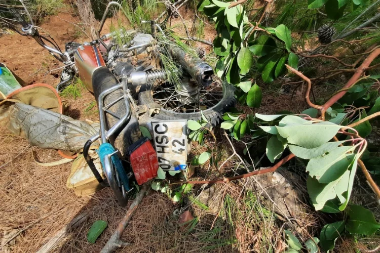 Alanya'da uçuruma yuvarlanan motosikletteki 2 kişi ölü bulundu