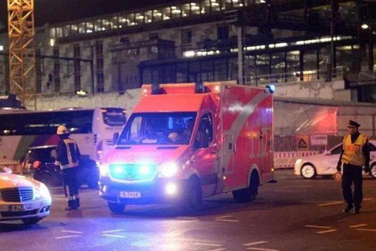 Almanya'da Leipzig Yakınlarında yolcu otobüsünün devrilmesi: 5 kişi hayatını kaybetti