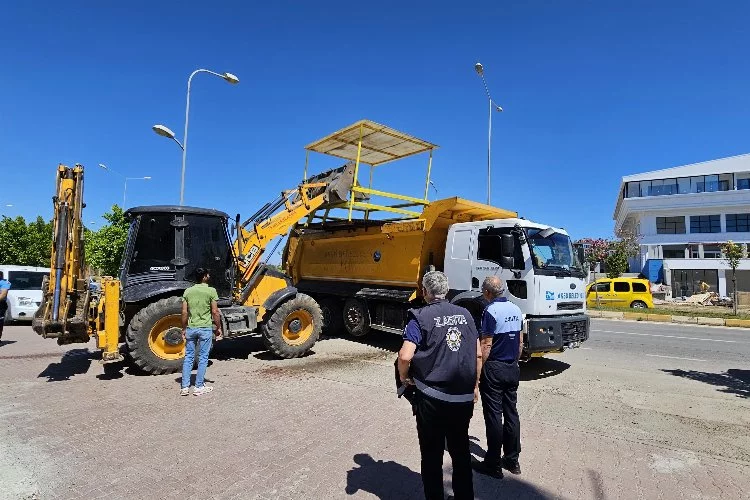 Antalya’nın Aksu ilçesinde turizmi olumsuz etkileyen yapı işgalleri kaldırılıyor