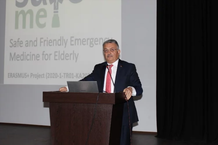 Antalya'da Güvenli ve Yaşlı Dostu Acil Servis Projesi bilgilendirme toplantısı yapıldı