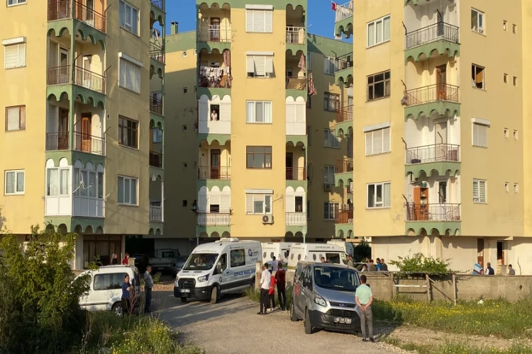 Antalya'da karısını bıçaklayarak öldüren kişi gözaltına alındı