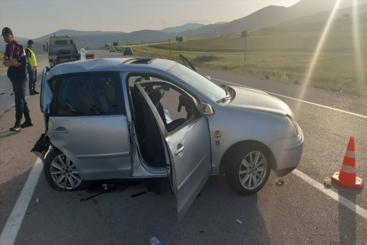 Antalya'daki trafik kazasında 3 kişi hayatını kaybetti