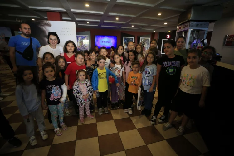 Antalya'da öğrenciler "Son Akşam Yemeği" filmini izledi