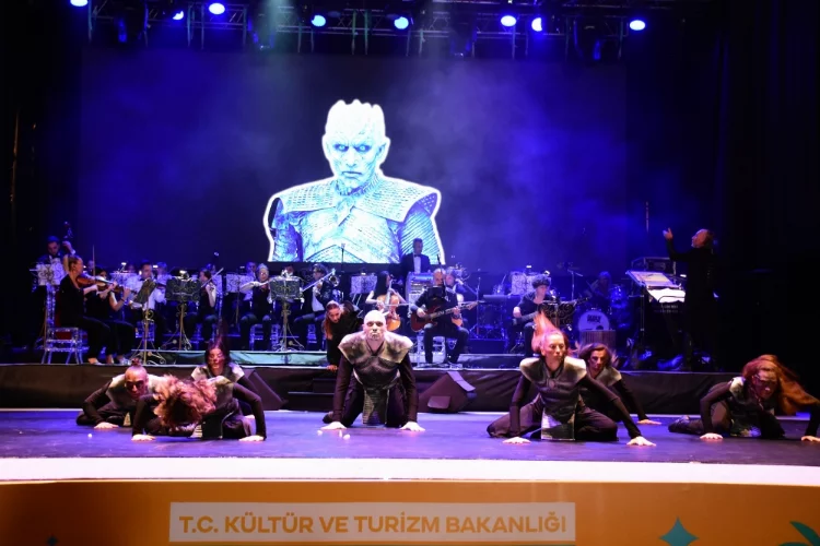 Antalya Kültür Yolu Festivali'nde "Film On The Stage" gösterisi sunuldu