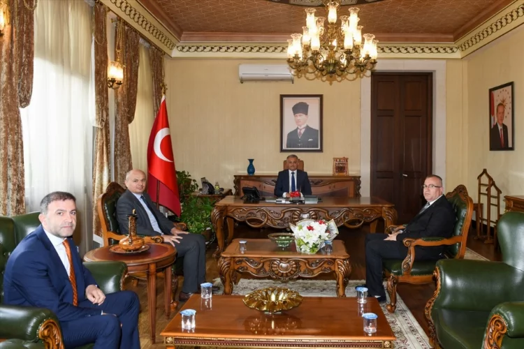 Antalya Valisi Ersin Yazıcı, SGK heyetini kabul etti