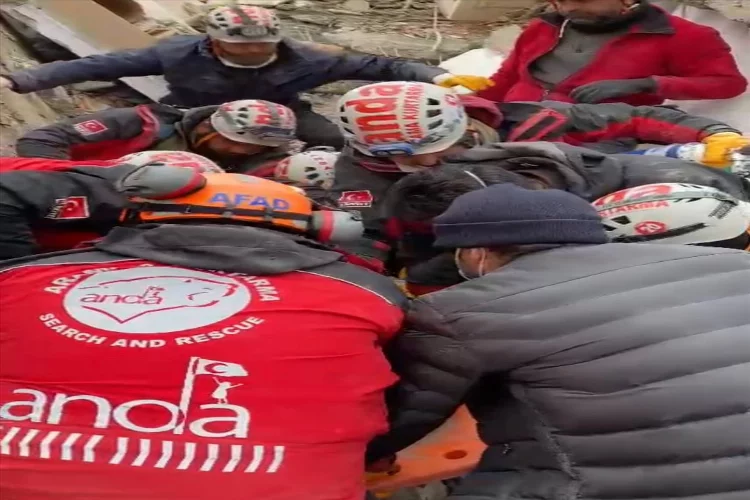 "Asrın felaketi"nin merkezi Kahramanmaraş'ta bir kişi 108 saat sonra kurtarıldı