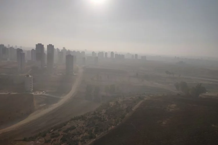 Adana Güne yoğun sisle başladı