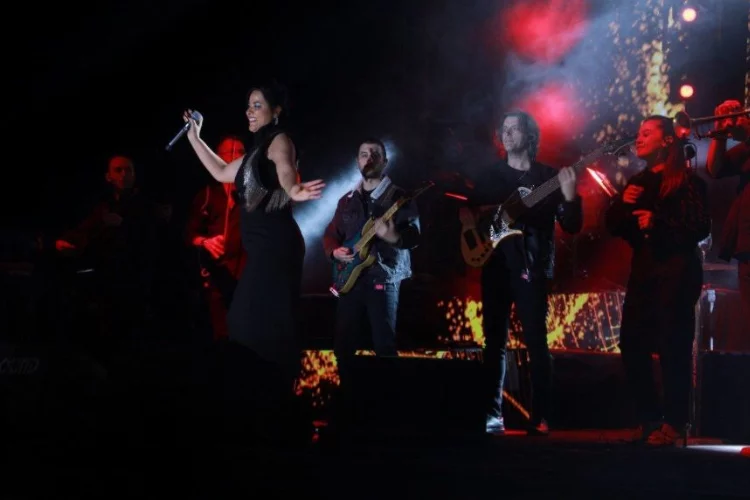 Zara’nın Sivas konseri ikinci kez iptal oldu