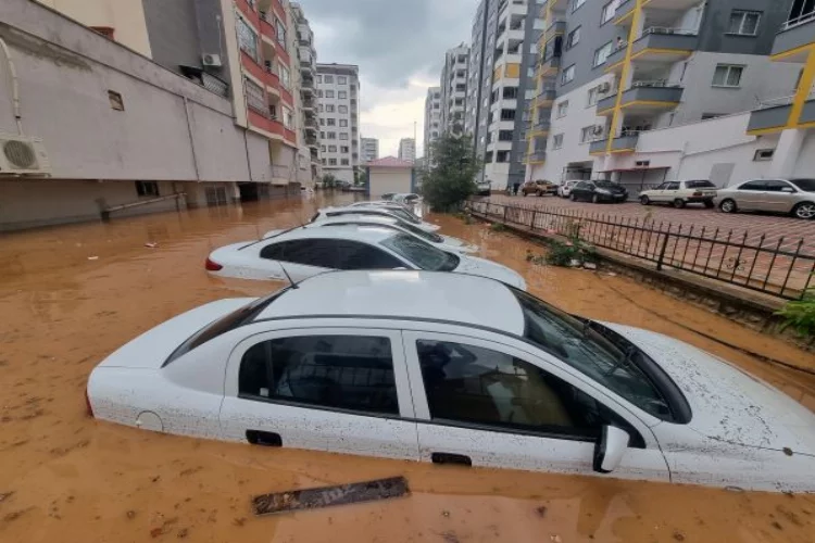 Kozan'da sel felaketi  havadan görüntülendi  