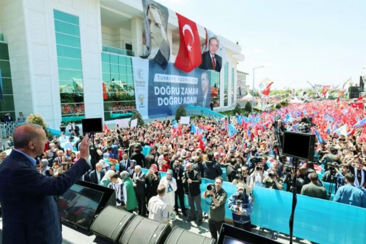 Cumhurbaşkanı Erdoğan, "Hedefimiz 2023 bitmeden tek bir eli kanlı terörist bırakmamaktır" dedi.