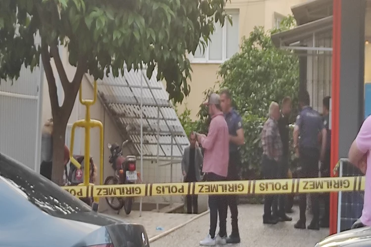 İzmir’de korkunç cinayet: Arkadaşı ile birlikte babaannesini öldürdü