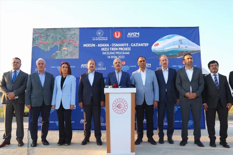 Bakan Uraloğlu, Mersin-Adana-Osmaniye-Gaziantep Hızlı Tren Hattı'ndaki çalışmaları inceledi: